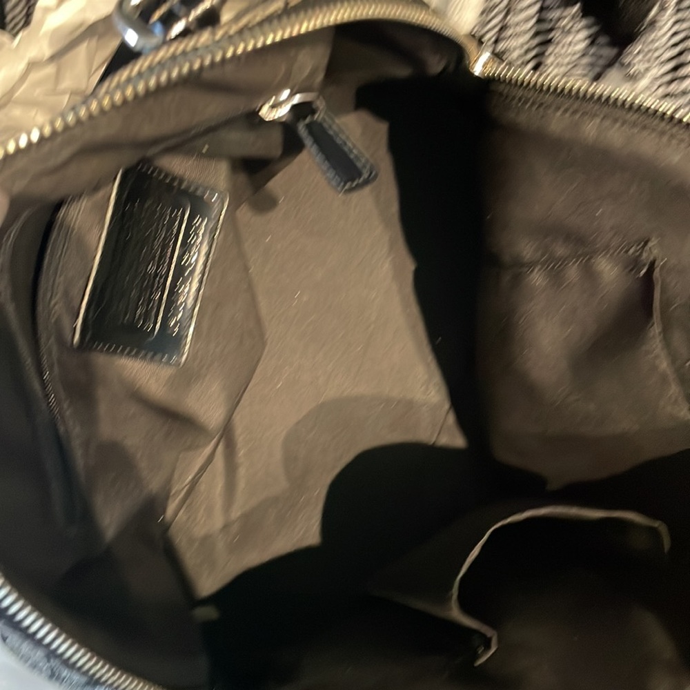 🔥EUC COACH Black/Gray Signature Coated
Canvas and Leather Peyton Dome Satchel - Picture 6 of 7